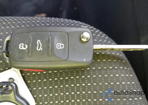 2016 Volkswagen Passat 1.8T S из США, поврежденный, VIN 1VWAT7A37GC051935